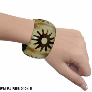 Trendy Chunky Square Resin Bangle <b>Black</b> and White Splatter Pattern <b>Bracelet</b> Geometric Modern Art Jewelry For <b>Woman</b> - Product Image 3