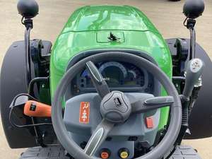 NOUVEAU Tracteur à roues Deutz-Fahr 4080 E 70 CV 4x4 avec boîte de vitesses et pompe moteur pour usage agricole - Product Image 6