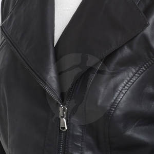 Ropa de calle Chaqueta de cuero para mujer Nuevo diseño Chaqueta de cuero para mujer Chaquetas de cuero para mujer de color sólido - Product Image 5