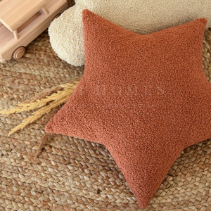 หมอนอิงรูปดาวสีน้ำตาล - Product Image 1