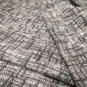 Tissu d'ameublement tissé à poils longs en polyester de haute qualité Jacquard Design motif teint en fil pour canapé et rembourrage - Product Image 1