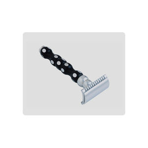 Compre maquinilla de afeitar de seguridad Nuevo diseño Maquinilla de afeitar de seguridad de doble filo de metal disponible al precio más bajo - Product Image 1