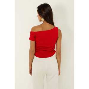 Camiseta con cuello asimétrico y pliegues - Product Image 5