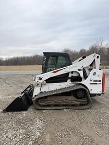 รถตักล้อยาง Bobcatt T-770 ปี 2014 ระบบไฮโฟลว์ รับน้ำหนักได้ 7 ตัน เครื่องยนต์ Kubota มือสอง - Product Image 2