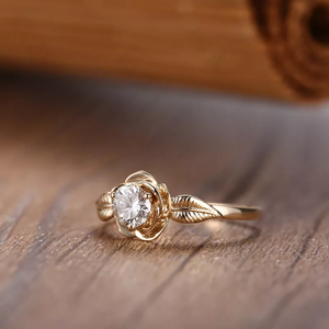 Bague de fiançailles originale en diamant Moissanite, bague de promesse de mariage en argent 925 plaquée or rose, bague de fleur solitaire pour ses fêtes - Product Image 6