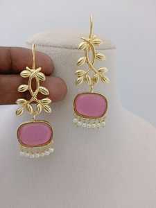 Pendientes colgantes personalizables a granel a la moda, colgante de cuarzo, hoja dorada, rosa, piedra ovalada, latón, pendientes de moda - Product Image 2