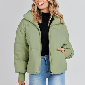 Chaquetas acolchadas de nailon minimalistas personalizadas para mujer, uso diario, diseño elegante transpirable, de talla grande, temporada de invierno, cremallera corta - Product Image 4