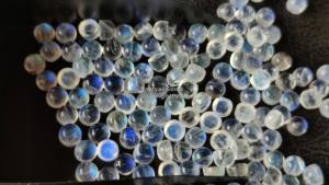 Pierre de lune arc-en-ciel naturelle 8mm forme ronde pierre semi-précieuse en vrac dos plat blanc personnalisable dans n'importe quelle taille ou forme - Product Image 5