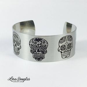Brazalete ancho de diseñador floral de latón puro 100% hecho a mano, brazalete ajustable, Regalo para mamá - Product Image 5