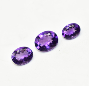 Améthyste violette facettée ovale VVS, pierre précieuse naturelle, propre à l'œil, toutes tailles calibrées, améthyste naturelle pour la fabrication de bijoux - Product Image 2