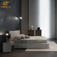 Meubles de chambre à coucher Lit double simple en bois de pin avec tête de lit bon marché