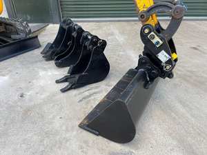 Mini-excavatrice JCB 8018 d'occasion de qualité supérieure, 1,8 tonne, modèle 2022, avec moteur et pompe à engrenages en excellent état - Product Image 3