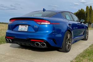 Kia Stinger GT1 AWD 2022 Usado en Buen Estado, Motor V6 Biturbo de 368 hp - Product Image 2