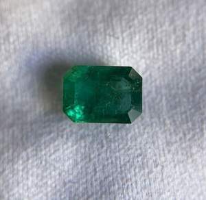 Émeraude naturelle non montée, taille octogonale. Magnifique émeraude pour bijoux. - Product Image 2