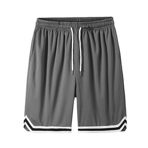 Pantalones cortos de baloncesto de entrenamiento para hombre, ropa de equipo de secado rápido con logotipo personalizado, pantalones cortos deportivos informales de malla transpirable para hombre - Product Image 1