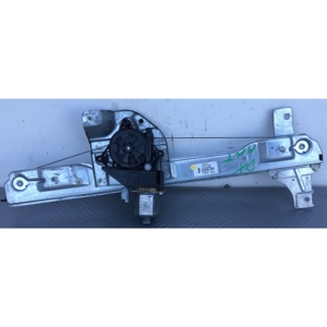 MOTORINO ALZAVETRO ANTERIORE DESTRO PEUGEOT 208 Serie 9673154380 (12>19) - Product Image 1