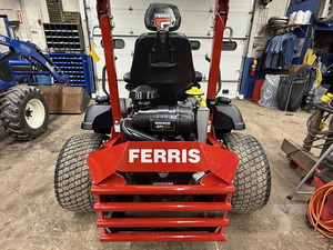 Tondeuse autoportée commerciale 2022 Ferris ISX3300 61 Zero Turn 37HP Vanguard EFI Oil Guard Suspension Hydro-Gear ZT5400 à vendre - Product Image 6