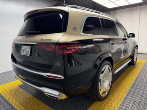 Mercedes-Benz GLS 600 Mercedes-Maybach 4MATIC 2024 Negro Especial, Asientos de Cuero, Bluetooth, Ruedas Premium, Sistema de Navegación - Product Image 3