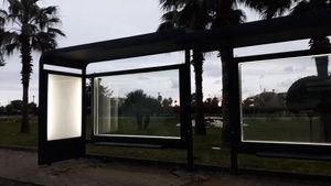 Abri de bus en aluminium de haute qualité, nouveau design, avec boîte lumineuse MUPI, forme rectangulaire, pour la publicité extérieure - Product Image 3