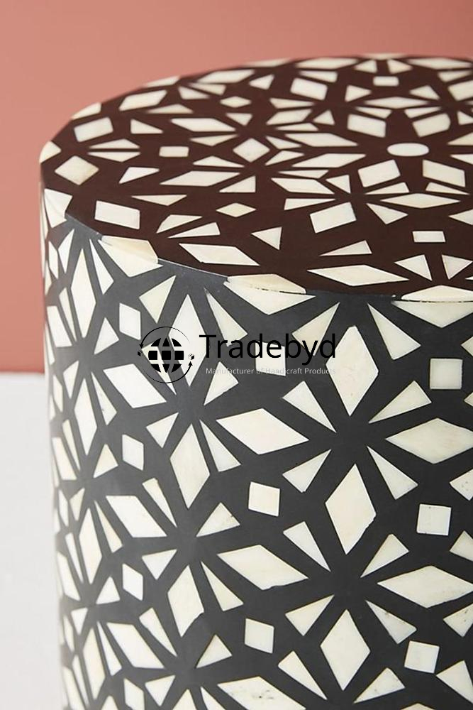 Available in different Colors