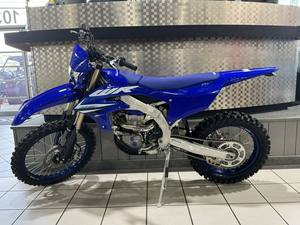 Achetez maintenant pour la nouvelle moto tout-terrain <span class=keywords><strong>Yamaha</strong></span> <span class=keywords><strong>WR</strong></span> <span class=keywords><strong>450F</strong></span> 450cc 2026 - Product Image 2