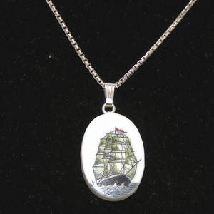 สร้อยคอโซ่กล่องทอง14K จี้เรือรูปวงรี925เงินโรเดียมชุบทองคำขาวที่มีเพทายหลัก - Product Image 2