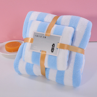 Ensemble de serviettes de bain et de douche en polaire corail Séchage rapide Très absorbant Doux Confortable Polyester pour un usage quotidien pour adultes Hôtels