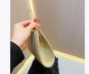 Bolso de mano plisado simple y elegante para fiestas, banquetes y eventos nocturnos; bolso de noche con pedrería; bolso de noche tipo bandolera. - Product Image 3