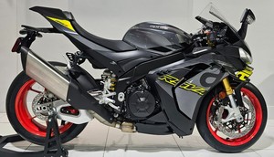 Nouvelle <span class=keywords><strong>Moto</strong></span> <span class=keywords><strong>Sportive</strong></span> <span class=keywords><strong>Aprilia</strong></span> RSV4 1100 2026 – Commande Parfaite - Product Image 4