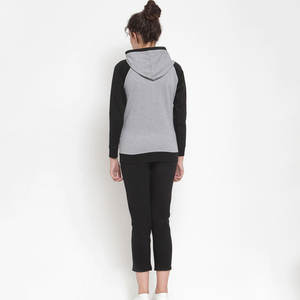 Conjunto de chándal personalizado para mujer, conjunto de moda, ropa informal de manga larga, fabricante OEM. - Product Image 3