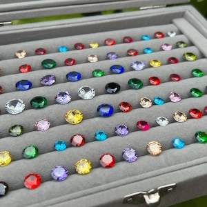 Corte redondo CZ Corte de piedras preciosas Producto de piedras preciosas a granel CZ Mezcla de formas y colores Piedra Calidad brillante Todas las formas de mezcla MM Tamaño CZ Piedra preciosa - Product Image 2