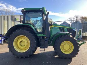 Tracteur agricole d'occasion de qualité John Deere 7R 330 à vendre - Product Image 4