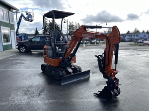 Mini-excavatrice sur chenilles ZX17U-5N 2026 avec moteur Yanmar, capacité de godet de 0,12 m³ et forte puissance de creusement - Product Image 2