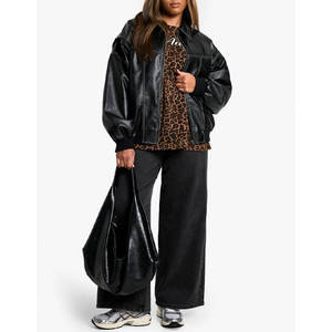 Camiseta de mujer Camiseta básica informal de manga corta Camiseta OEM/ODM Logotipo personalizado Tarifas al por mayor Camisetas con estilo - Product Image 3