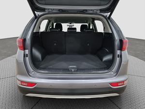 2017 pour Kia Sportage 4ème génération NOBLESSE SP qualité berline coréenne d'occasion avec sièges en cuir direction gauche coffre et marche - Product Image 5