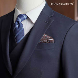 [Collection Lovey Dovey] Costume de mariage trois pièces sur mesure pour homme - Bleu marine Amour infini - Veste, pantalon et gilet - Product Image 2