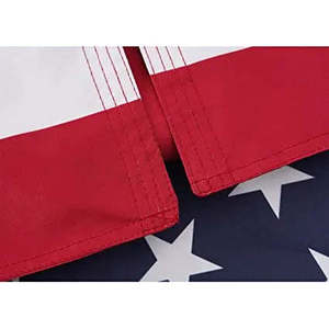 ธงชาติอเมริกันขนาด 2x3 ฟุต แบบสองด้าน ทนทานสำหรับใช้งานกลางแจ้งทุกสภาพอากาศ ธงสามเหลี่ยมสหรัฐอเมริกา ผลิตในสหรัฐอเมริกา พร้อมห่วงทองเหลือง 2 จุด - Product Image 1