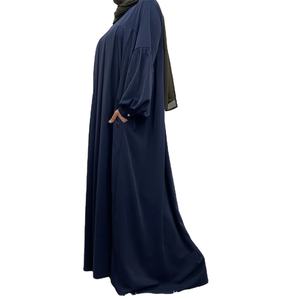 Abaya décontractée pour femmes, manches chauve-souris, style Dubaï, couleur unie, coupe ample, taille personnalisée au Pakistan, broderie respirante, mini abaya musulmane - Product Image 3