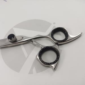 Tijeras de peluquería de peluquero personalizadas, tijeras de corte de pelo de peluquero con mango audaz, fabricante de tijeras de peluquería - Product Image 3