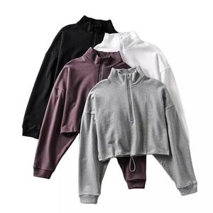 GAF Tops tuniques à demi fermeture éclair Crop Tops pour femmes Hoodies Logo personnalisé Crop Sweat Shirt Plain Custom Zip Up Hoodie - Product Image 4