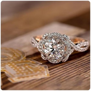 Anillo de compromiso de plata de ley moissanita blanca, regalo de cumpleaños de boda personalizado y otras joyas de diamantes, colgante de Hip Hop - Product Image 4