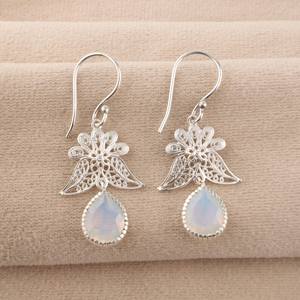 Boucles d'oreilles en argent sterling avec opale laiteuse, or, 925, certifiées IGI, opale blanche, bijoux élégants, cadeau pour femme, anniversaire, fête - Product Image 1
