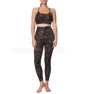 กางเกงเลกกิ้ง Comfort Trend Wear ระบายอากาศได้ดี กระชับสัดส่วน เหมาะสำหรับวิ่ง โยคะ เนื้อผ้านุ่ม คุณภาพสูง ดีไซน์ทันสมัย - Product Image 4