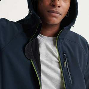 2025 nouvelle veste Softshell de haute qualité au design personnalisé prix de gros veste Softshell pour hommes avec votre logo - Product Image 5