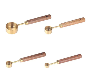 Cuchara medidora de té de latón Mango de madera perfecto para utensilios de cocina y utensilios de cocina Venta caliente - Product Image 1