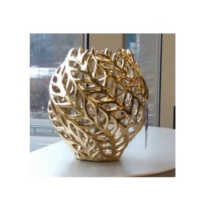 Vase à fleurs en laiton doré de luxe, style côtier moderne, écologique, pour décoration de table - Product Image 2