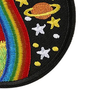 Parche Bordado de Alta Calidad, Tela de Sarga, Insignia de Hilo Metálico Personalizada al por Mayor, Parche Bordado con Logotipo de Diseño Grande Hecho a Mano - Product Image 4