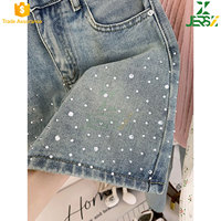 Jupe midi en jean vintage bleu naturel pour femme avec strass à la taille, respirante, séchage rapide, lavable, coupe droite, ornée de cristaux étincelants