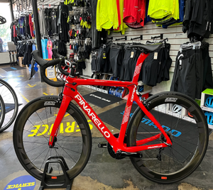 Qualité 2024 Pinarello Gan Rim Shimano 105 11 vitesses - Roues ZIPP 404 Firecrest - Rouge - Product Image 1