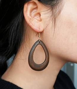 Pendientes de madera Pendientes de gota ligeros geométricos de lágrima de madera natural para mujer Lágrima étnica africana - Product Image 3